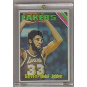  1975/76 Topps Kareem Abdul Jabbar Lakers Card #90 