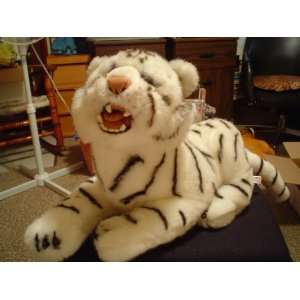  DISCOVERY SNARLING WHITE STUFFED TIGER Toys & Games