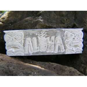  RUSTIC ALOHA PINEAPPLE TIKI SIGN   24   TIKI BAR DECOR 