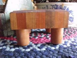   Prmitive Vintage Solid Wood Checkerboard Cutting Board Pedestal  