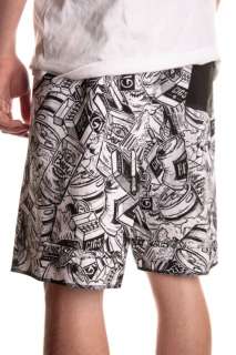 This is a pair of mens Etnies boardshorts, it comes in the US size 32.