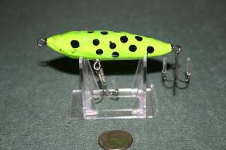 THE GREEN TREE FROG   NIFTY WOODEN TOP BAIT  L@@K****  