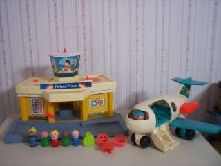 1980 FISHER PRICE AIRPORT #933 & 1972 AIRPLANE LITTLE PEOPLE 