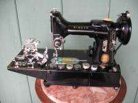 VERY LOVELY FEATHERWEIGHT SINGER 222K SEWING MACHINE W FULL 