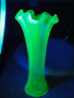 Vintage Vaseline Uranium Glass Tree Trunk Vase 9.5”  