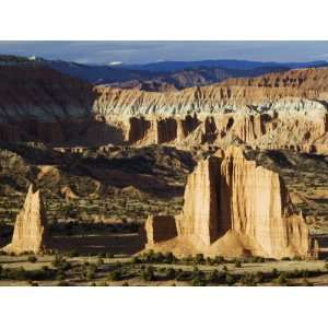  Cathedral Valley in Capitol Reef National Park, Utah, USA 
