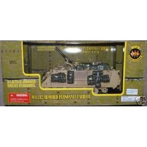   Control M113A2 ARMORED PERSONNEL CARRIER 118 Scale RC Desert Version