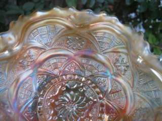 DUGAN PERSIAN GARDEN TINY BUTTERSCOTCH PEACH OPAL CARNIVAL GLASS SAUCE 