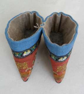 Chinese Ancient Womans Old Embroidery Shoe  
