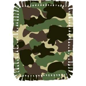   No Sew Throw Kit Camo Green Fabric By The Each Arts, Crafts & Sewing
