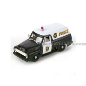   Roll 1955 Ford F 100 Panel Truck   Police/Black & White Toys & Games