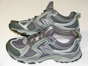 New Balance 910 Gore Tex Trail Running Shoes sz 9M, Womens  