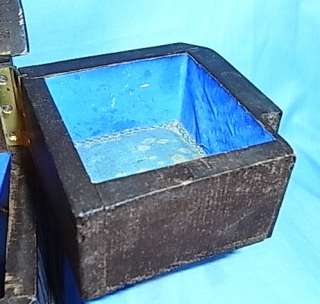 TO5 * TRINKET BOX WOOD CARVED BLACK FOREST BRIENZ ANTIQUE 1880´S 