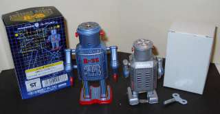   Tin Litho Wind up Robots China & Japan New Old Stock Original Boxes