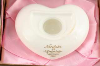 Noritake LE out of 1000 series bone china Valentines Day heart from 