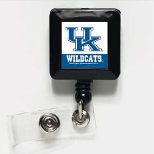 NCAA Kentucky Wildcats Badge Holder *