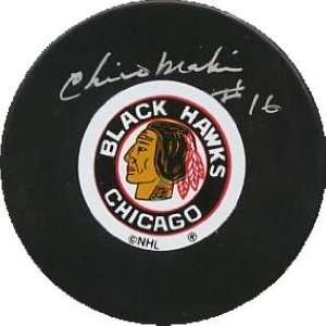  Chico Maki Autographed Puck   Chicago Black ) Sports 