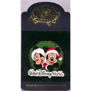  Disney Auction Pin Minnie & Mickey Mouse Christmas Wreath 