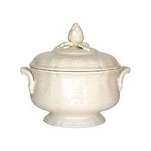   Covered Vegetable/Soup Tureen 3.25qt 