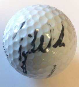 Tiger Woods la firmó pelota de golf de Titleist firmada en 1995 en el 