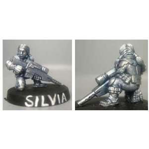  Hasslefree Miniatures Grymn   Silvia, kneeling female 