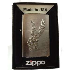 Zippo Custom Lighter   USA American Flag Soaring Bald Eagle Emblem 