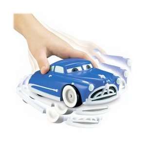  Pixar Shake N Go CARS   Doc Toys & Games