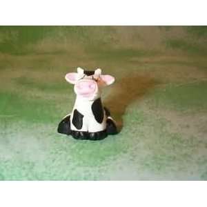  MERRY MINIATURE   COW   BARNYARD COLLECTION