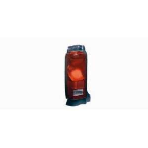1987 1990 TOWN & COUNTRY / CARAVAN / VOYAGER LENS & HOUSING TAIL LIGHT 