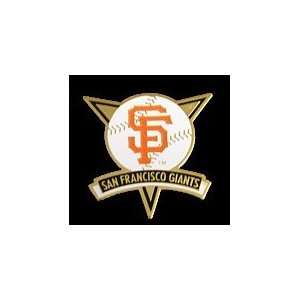  San Francisco Giants Team Tri Star Pin (0000000119559 
