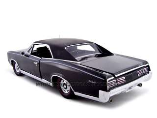 1967 PONTIAC GTO HARD TOP BLACK 124 DIECAST MODEL  