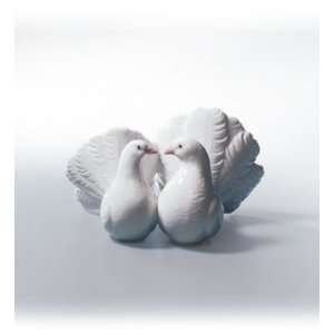  Lladro #1169, Couple of Doves