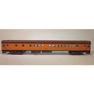  HO 1935 Bunk Coach, MILW/Brown Roof #4441 Toys & Games