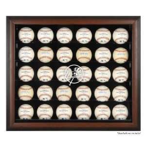  Brown Framed 30 Ball Case (yankees Logo) (bh 30)   Acrylic 