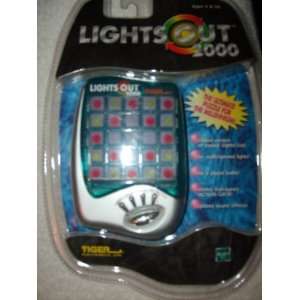    Tiger Electronics Lights Out 2000 Hand Held Game Toys & Games