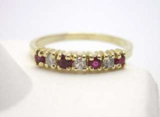 Ladies 14k Yellow Gold Ruby & Diamond Gemstone Ring  