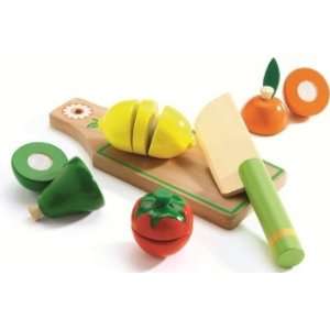   Wooden Role Playing Set   Fruits and Vegetables to Cut Toys & Games