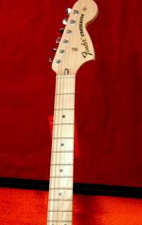 New USA Fender ® American Vintage 70s Stratocaster, Strat, White 