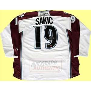  Autographed Joe Sakic Colorado Avalanche Jersey (White 