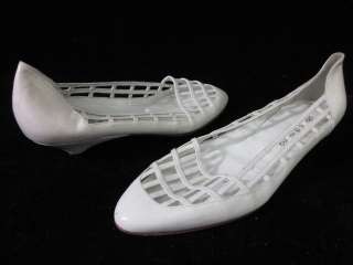 you are bidding on vintage alberto d molina white leather heels pumps 