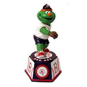   8132946418 Boston Red Sox Wally Forever Collectibles Bobble Head Clock