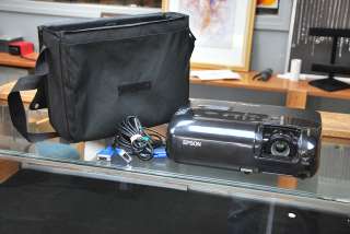 EPSON H284A LCD PROJECTOR BLACK 149 HOURS EXCELLENT CONDITION  