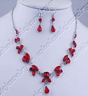 Click here to see all of our rhinestone alloy jewelry sets.)