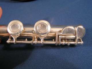 This YAMAHA flute is marked 225SII. There are some minor dents but 