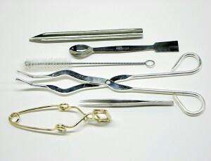 nice assortment of most commonly used lab tools, available as one 