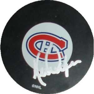  Ken Dryden autographed Hockey Puck (Montreal Canadiens 