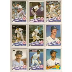  New York Yankees 1985 Topps Baseball Team Set (Yogi Berra 