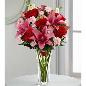 Valentines Day   The FTD Expressions Of Love Flower Bouquet   Vase 