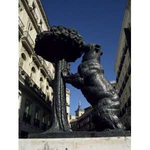  Statue of a Bear, Emblem of Madrid, Plaza Puerto Del Sol 